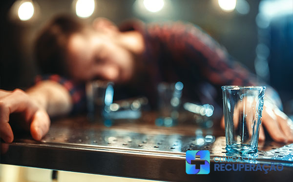 Clínica de Reabilitação para Alcoólatras de Virmond - PR - Alcoolismo tem Tratamento 